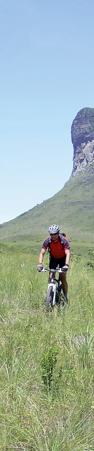 Auf Singletrails und Offroad-Pisten biken